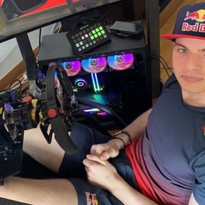 "Max Verstappen does sim racing because it helps him"- Former World Champion feels simulators give young F1 drivers an advantage over veterans