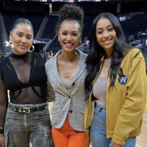 "Malika Andrews dating Klay Thompson or Jordan Poole? Dubnation needs to calm down!": NBA Twitter trolls Warriors fans for assuming things after reporter poses with Ayesha Curry and Sydel Curry-Lee