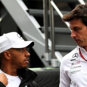 Former F1 boss believes Toto Wolff is angry with Lewis Hamilton and doubts his back injuries