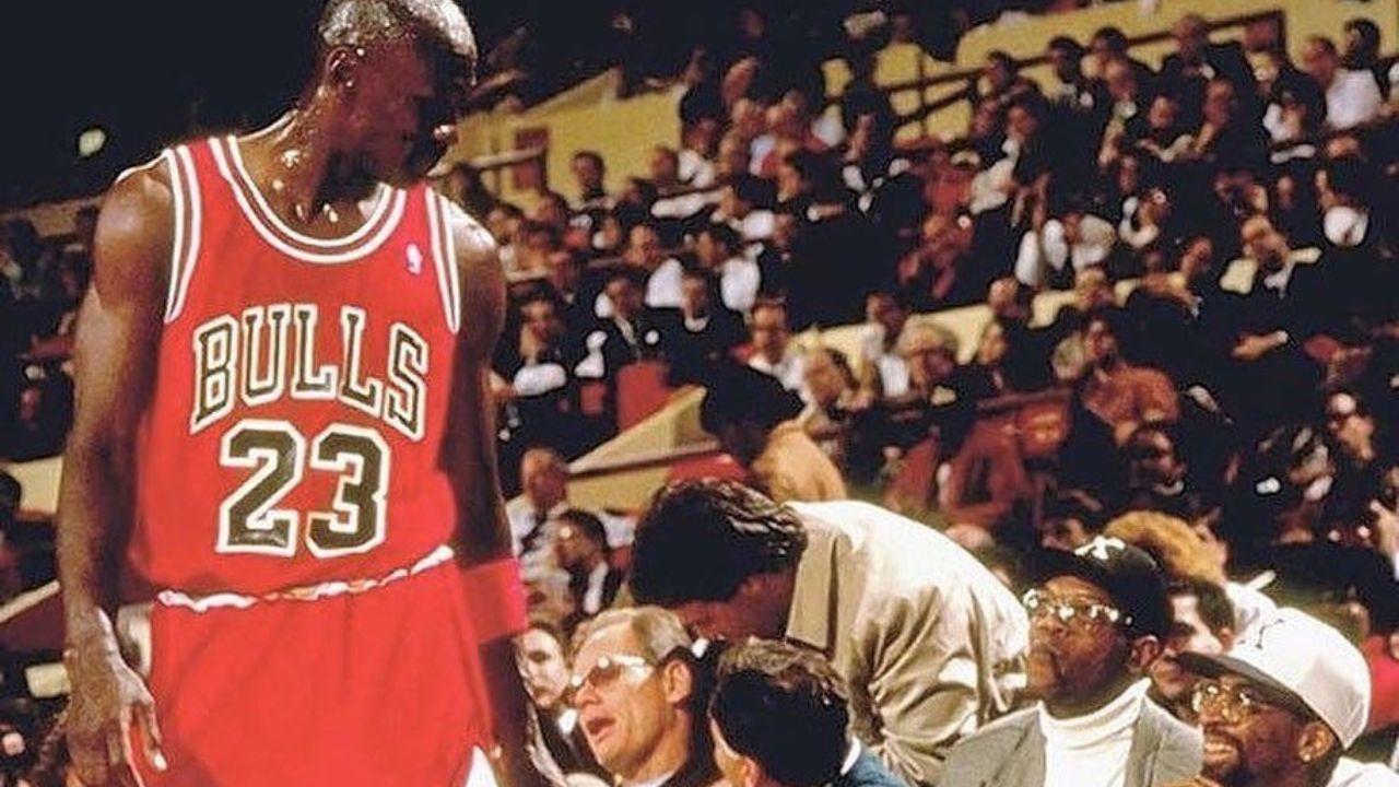 Nike's commercials during the 1999 NBA lockout were one to remember. Featuring Spike Lee and Samuel L Jackson, who were clearly bored!