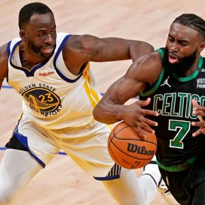 "Draymond Green is foul for clowning Jaylen Brown like that!": NBA Twitter explodes as Warriors star ruthlessly trolls Celtics man after winning 2022 Finals