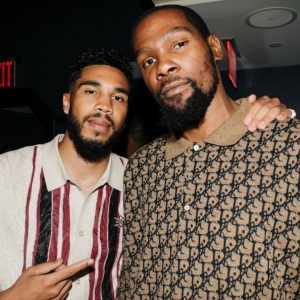 "Are Jayson Tatum and Kevin Durant tampering already?!": Rumors fly absolutely wild as 6'9" Celtics star seen outside with in-demand Nets man