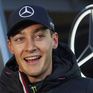George Russell reacts to F1 Twitter making meme out of him