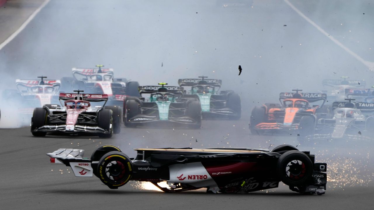 "Seeing a car upside down like that was awful"– F1 Twitter prays for Guanyu Zhou's safety after he rolls over after crashing with George Russell