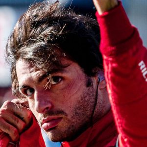 "I’ve always peaked in the second half"– Carlos Sainz insists not to rule him out so early
