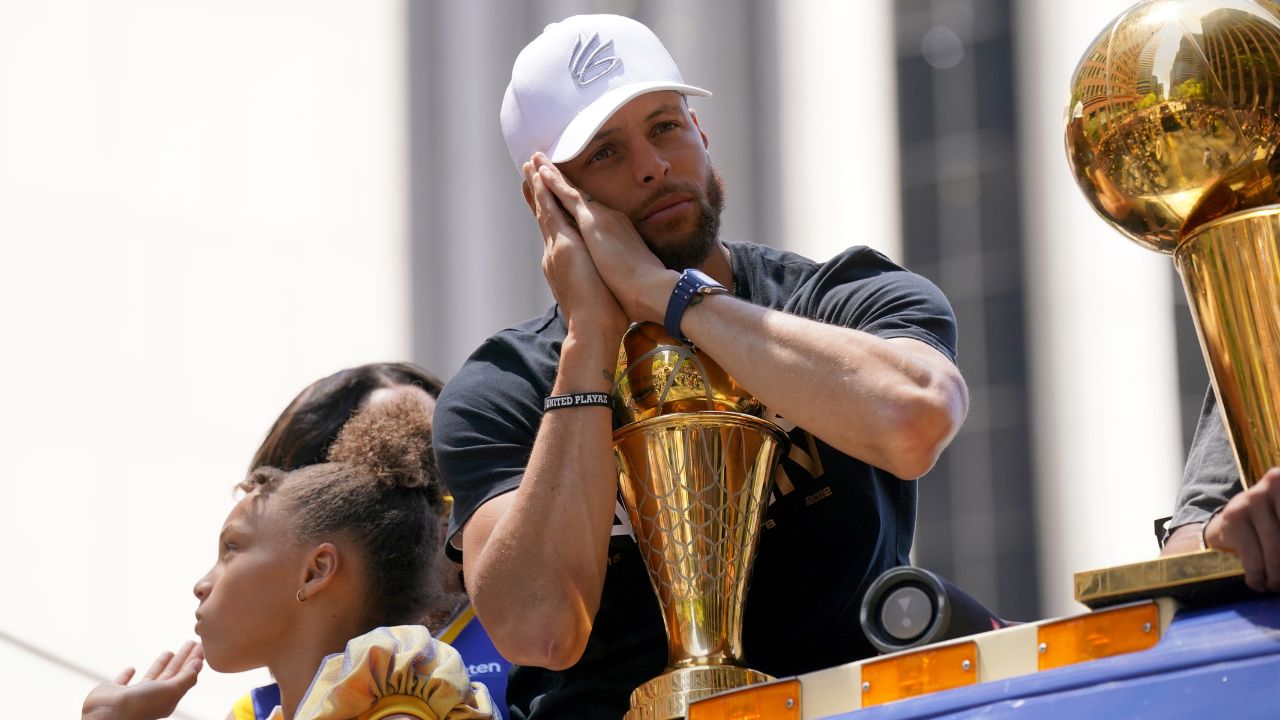 6ft 3' Stephen Curry candid revelation on iconic night-night celebration