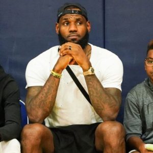 "Bronny James can't handle the damn ball!": Billionaire LeBron James' son is absolutely roasted by Reddit community, as fans come together to discuss NBA draft stock