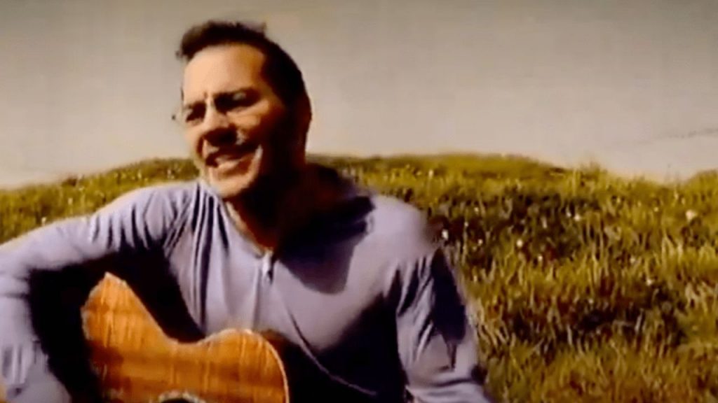 It sold 233 copies in Quebec and 836 in North America