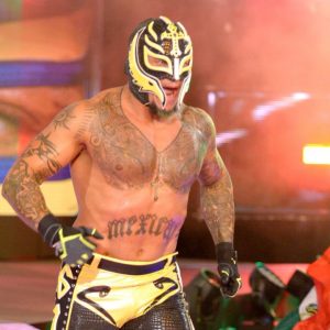 Rey Mysterio retire