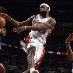 “How in the world did LeBron James manage to find Ilgauskas despite that tight angle?!”: When the then-21 y/o Cavs star dished a beautiful pass in the 1st round of the 2006 Playoffs