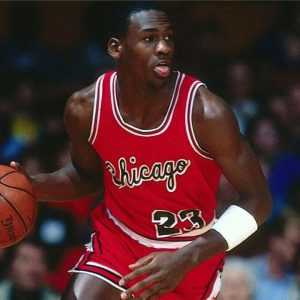 “Michael Jordan broke his foot and scored just 8 points”: When the $600,000 Bulls star came back from a foot injury lost by 26 to Cleveland