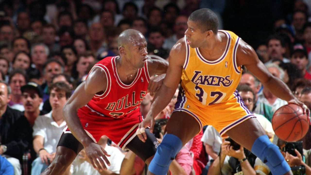 Magic Johnson hilariously asked billionaire Michael Jordan for money despite his $620 million fortune!