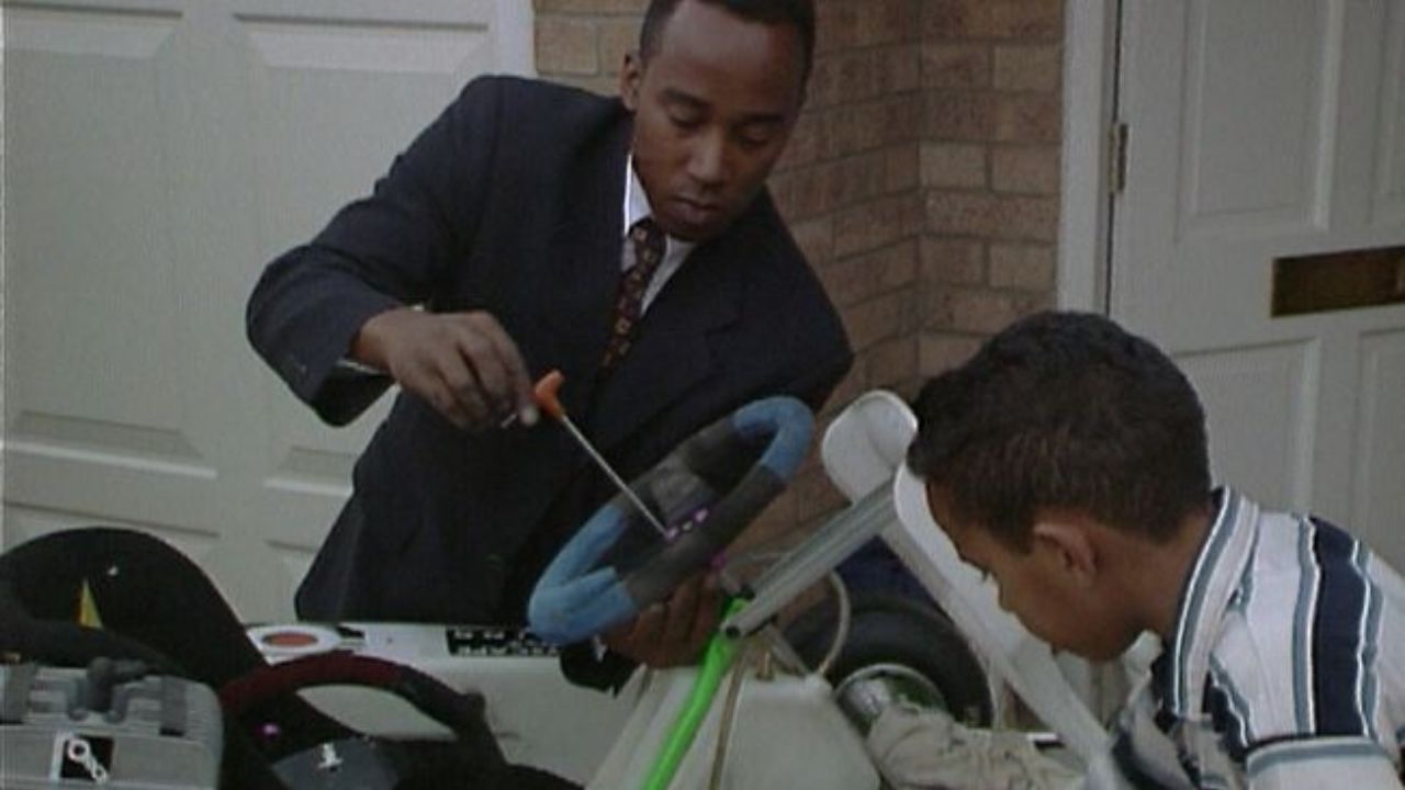 Lewis Hamilton reveals how his father taught him the late braking technique