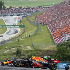 What is the sprint race in F1 for: How many laps are in a sprint F1 race?