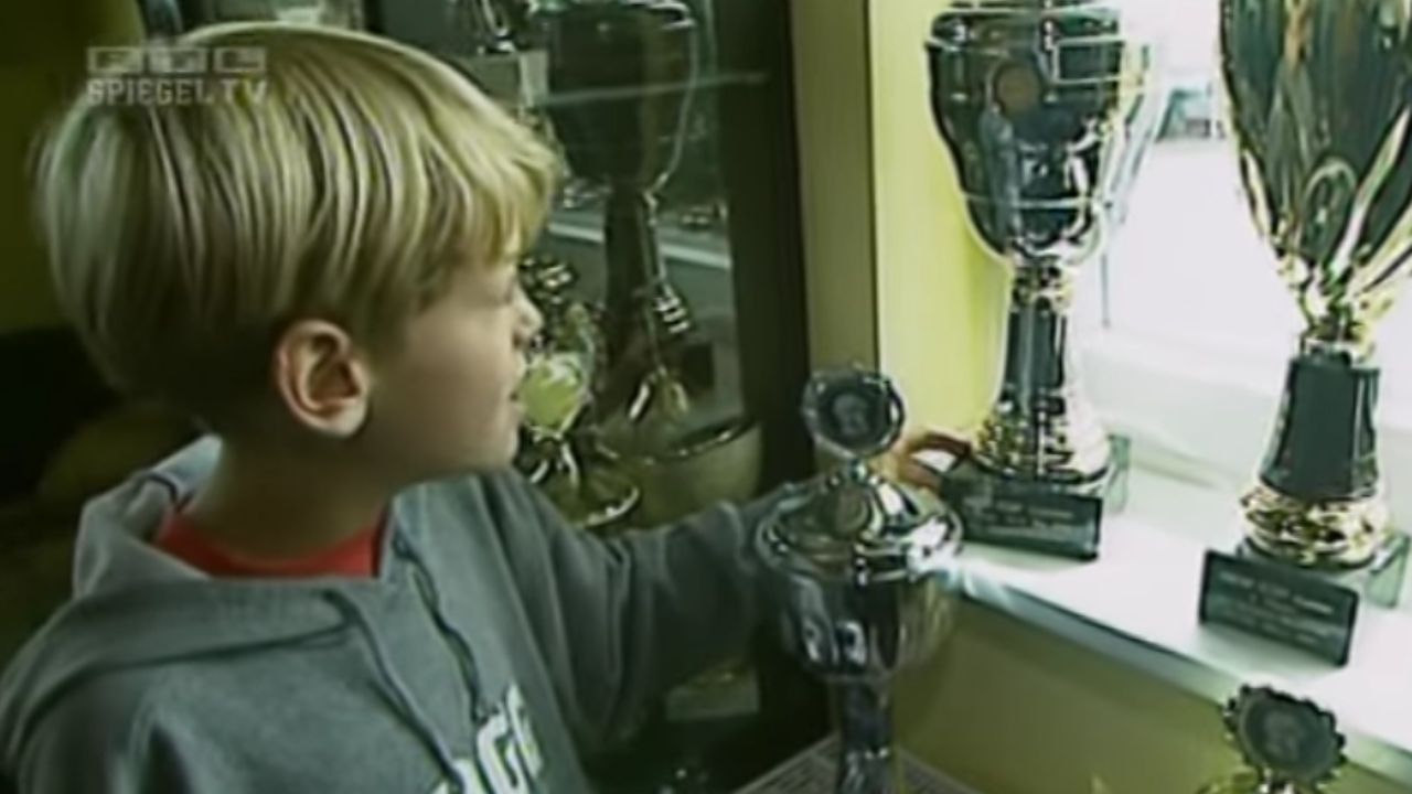 "I took a trophy to school, but they destroyed it immediately"– Sebastian Vettel talks about how he was bullied for being extremely talented