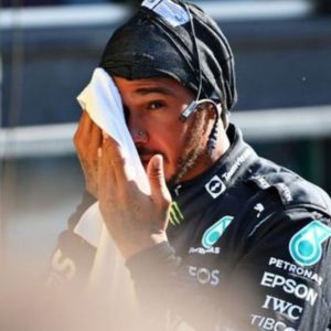 Lewis Hamilton wants the British fans to move forward and forget the 2021 season result