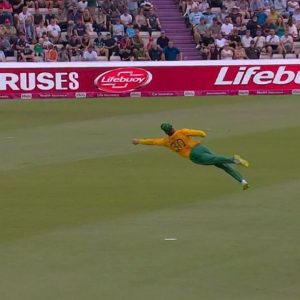 "Future of South Africa": Spectacular Tristan Stubbs catch to miss Moeen Ali at The Rose Bowl invokes profound Twitter reactions
