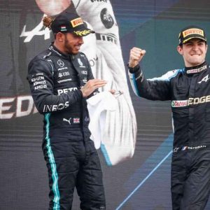 "He better be prepared to play nice" - F1 Twitter mulls who will replace Lewis Hamilton