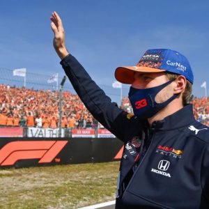"Call your own Dutch fans out first!"- F1 Twitter labels Max Verstappen as hypocrite for posting message against online abuse