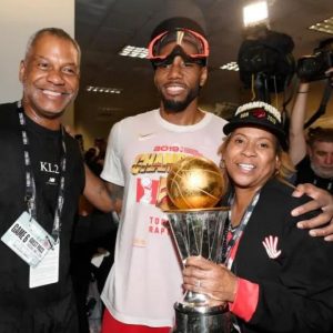 “Uncle Dennis needs to get me more money!”: $176 million Kawhi Leonard hints towards signing another extension with Clippers