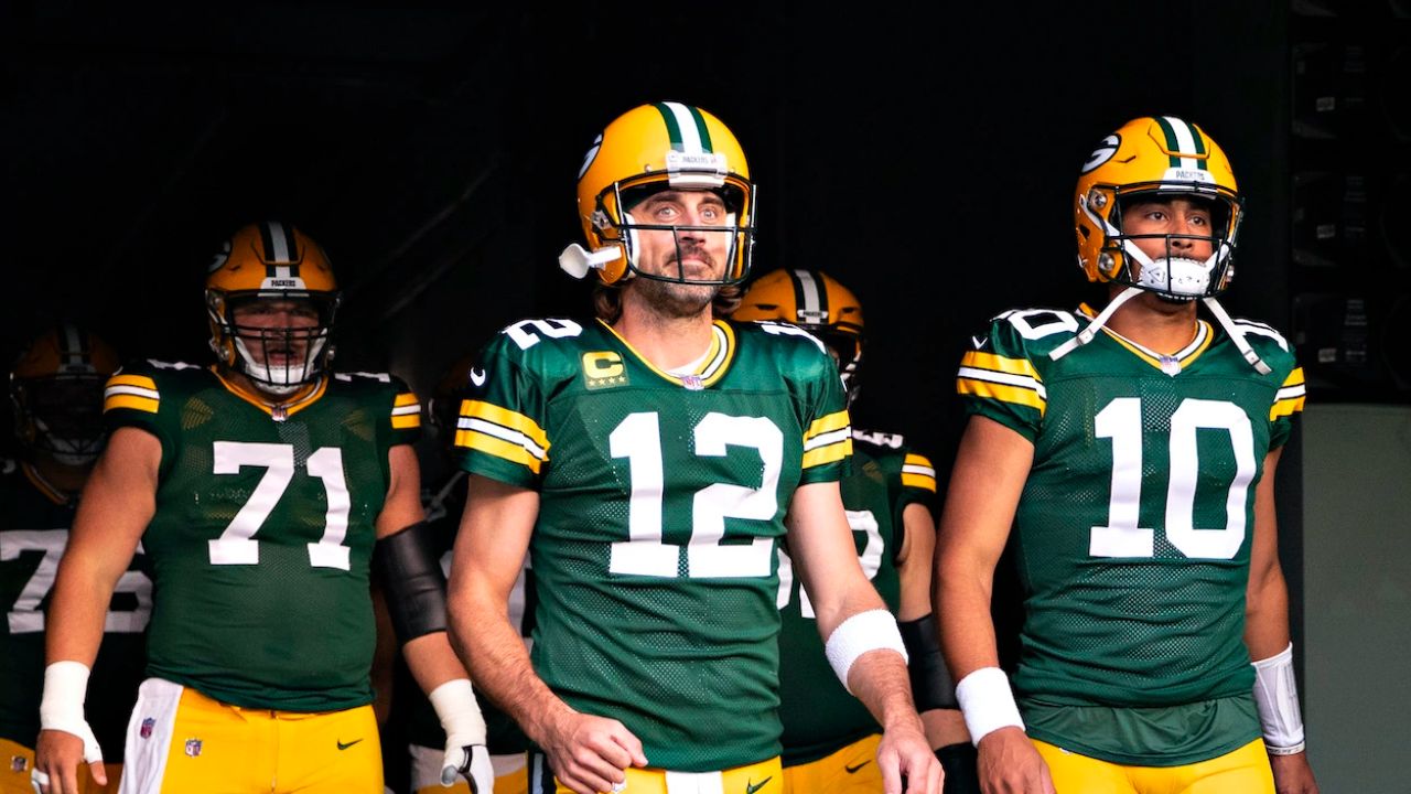 "They aren't going to win with Aaron Rodgers": $20 million NFL commentator had a shockingly bad take about future MVP's NFL prospects