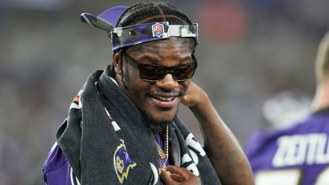 Lamar Jackson gifted himself $100,000 diamond chain honoring his iconic 'leap over defender' play