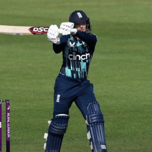 Brisbane Heat Women have signed English batter Danni Wyatt for the upcoming Women's Big Bash League 2022-23.