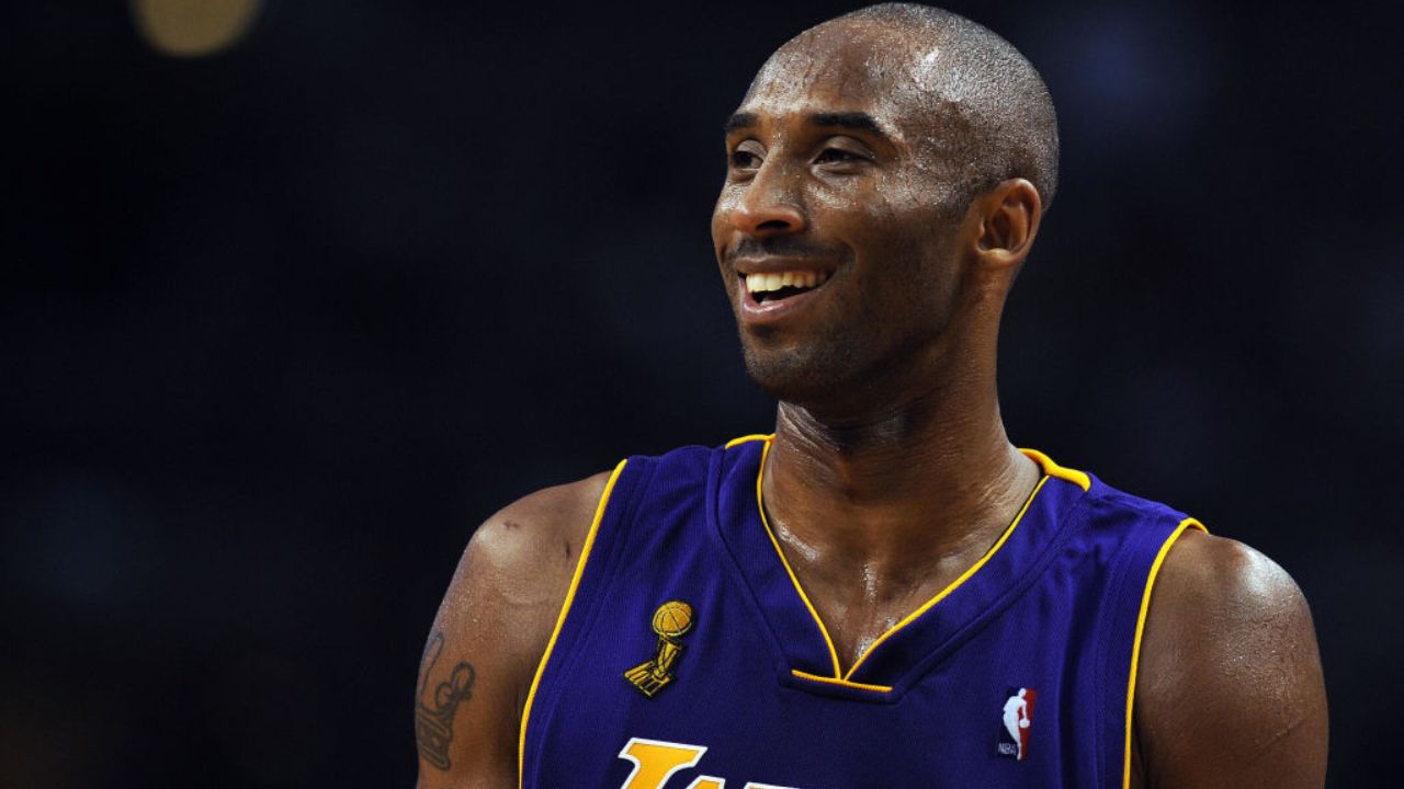 Kobe Bryant lost $800 to HBO's Entourage stars in an absurd bet  