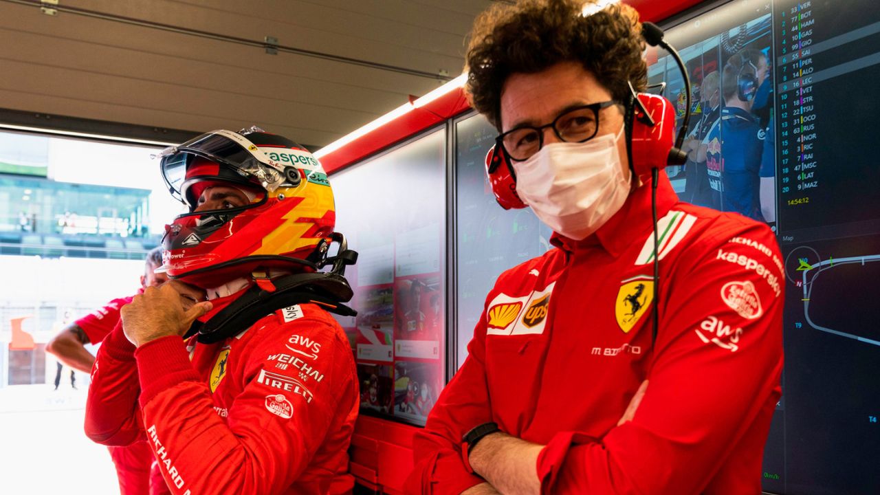 "Very useful for Ferrari to have Carlos Sainz": Mattia Binotto heaps praises for $10 Million earning star on turning around 2022 season