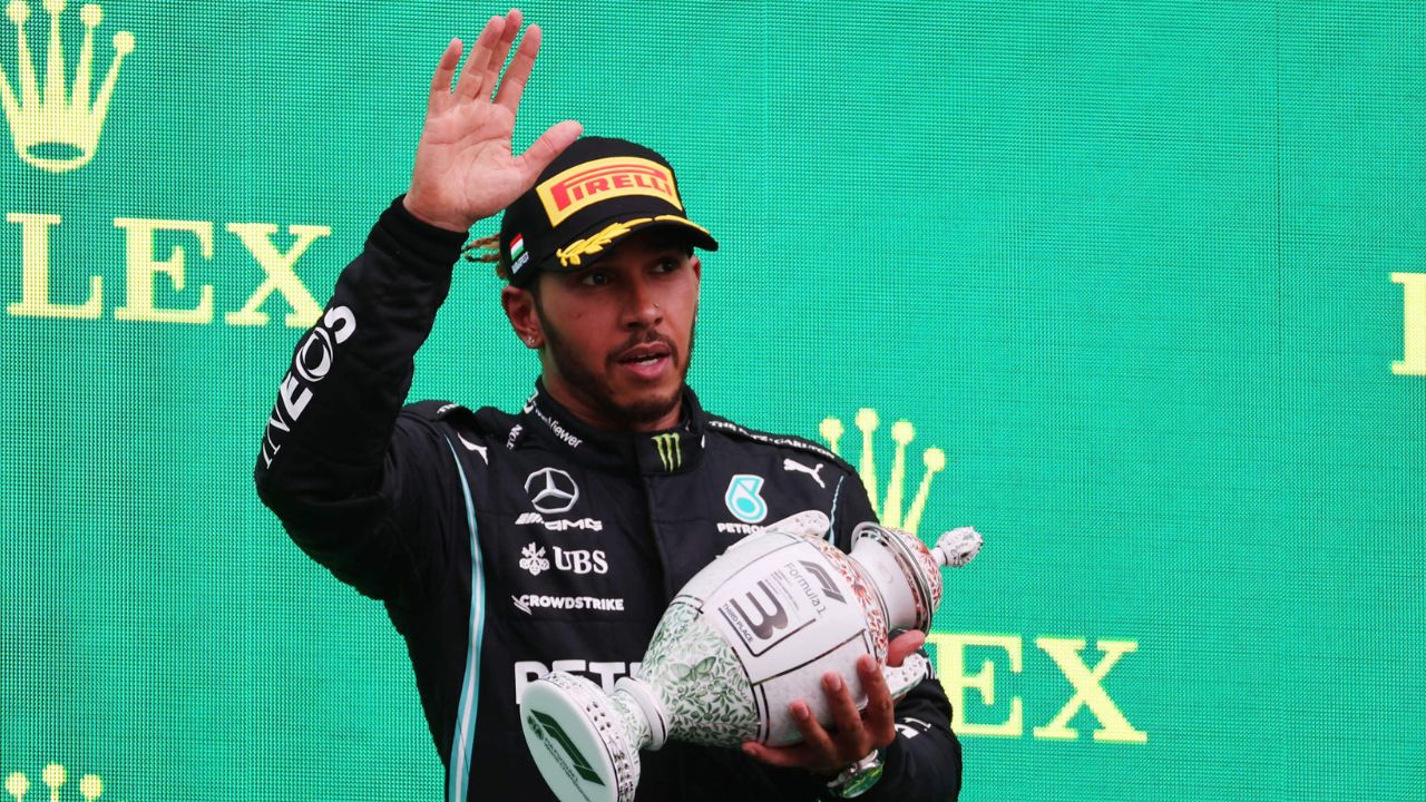 How F1 drivers like Lewis Hamilton are going 1 second quicker by not drinking water during a race