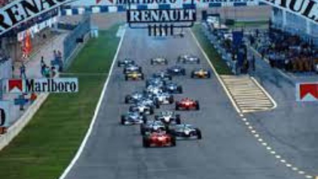 Although Senna retired from almost half the races in the 1984 season, he never finished lower than seventh, when the car actually reached the chequered flag. The Brazilian had signed a deal with Toleman that meant he would remain with the team until 1986, but when Lotus came knocking, Senna didn’t hesitate to jump ship. From a legal point of view, everything was pretty much in order. However, the timing of the announcements was a bit of a shit-show. Before Lotus triggered the £100,000 release clause to get Senna out of his Toleman contract, the PR department apparently didn’t get the message and announced that Senna would be joining the team in 1985. Toleman was therefore pretty pissed and as a punishment, suspended Senna for the 1984 Italian Grand Prix. I’m sure he didn’t lose a lot of sleep over it though!