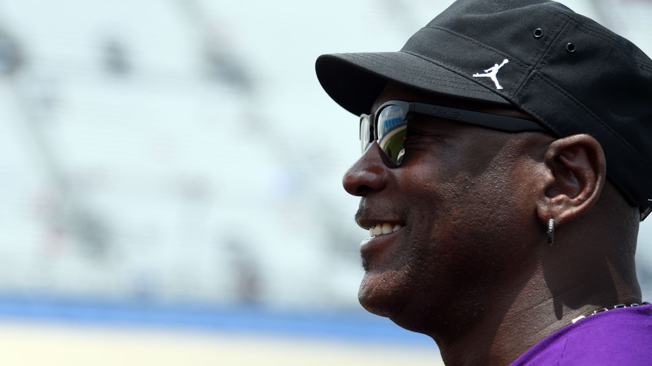 Ahmad Rashad and billionaire Michael Jordan have a very interesting 30-year-streak talk going to this day