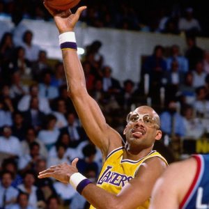 "The Skyhook is out of style, out of the game!": Kareem Abdul-Jabbar speaks about why no body uses his "Unstoppable" shot anymore