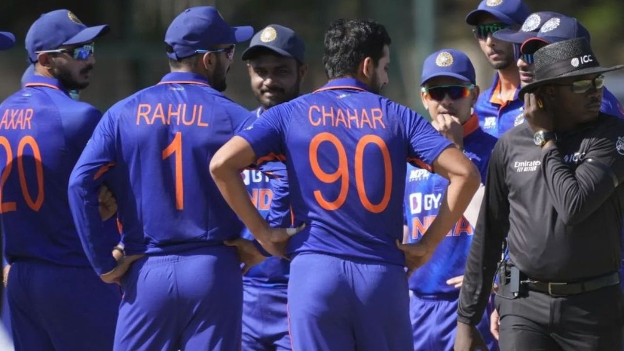 Why is Deepak Chahar not playing today's 2nd ODI between Zimbabwe and India in Harare?