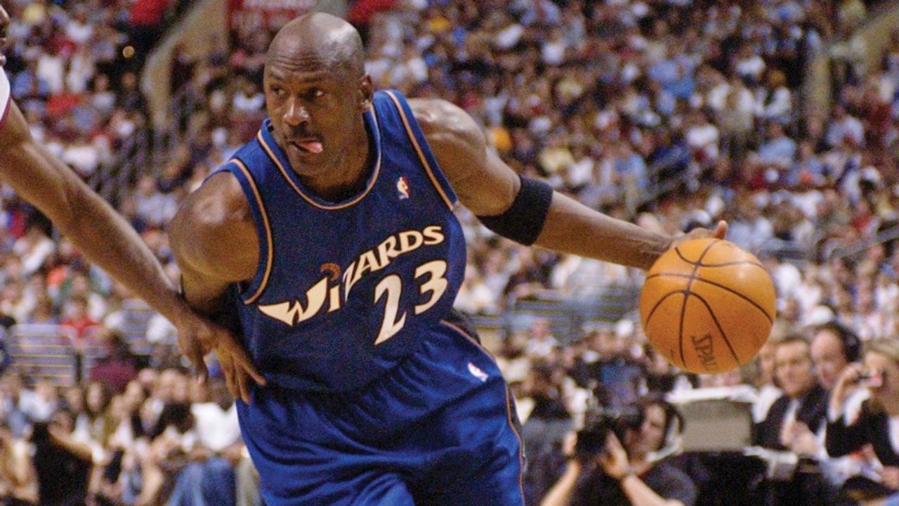 6'6" Michael Jordan scored the game winning fadeaway in his last ever All-Star game