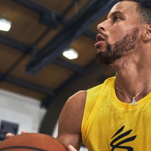 Under Armour is risking $14 billion by not promoting 4x NBA champ Stephen Curry