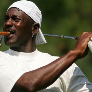 Multi-billionaire Michael Jordan’s ‘betting prowess’ explained by $200,000 worth NFL legend