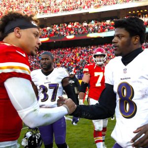 "Lamar Jackson Deserves $500 Million Like Patrick Mahomes": HOF QB Steve Young Claims Jackson Has GOAT Potential