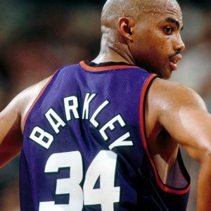 During his appearance on the Jimmy Kimmel show, Charles Barkley disclosed that he had once won a sizable sum of money betting on the Philadelphia Eagles, his favorite team.