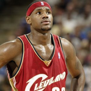 LeBron James shares how a $90 million deal put additional pressure of being a 1st generation money-maker on him