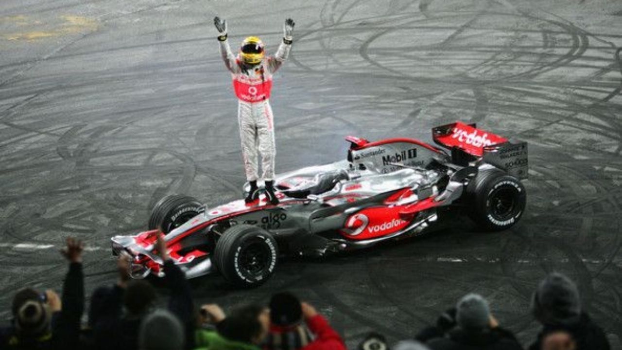 Lewis Hamilton fan won $187,463 in 2008 for placing a bet on his abilities in 1998