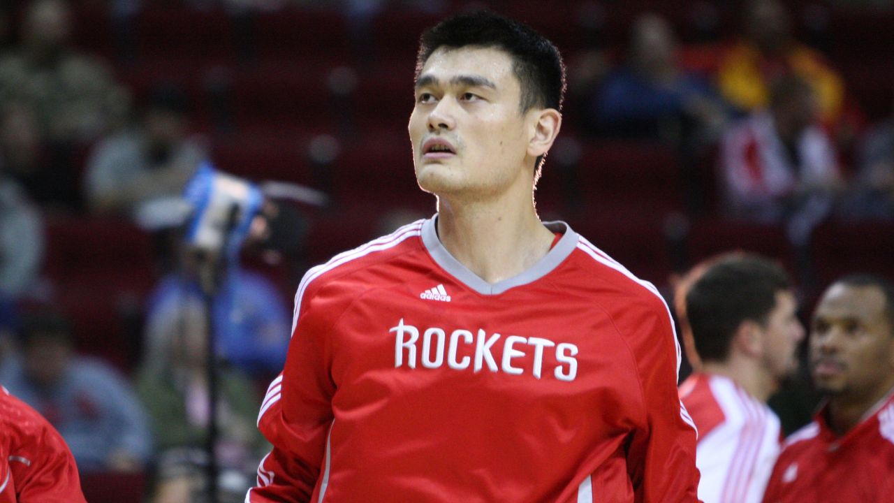 “Get your wives or girlfriends, but please don’t bring both”: 7’6” Yao Ming left Houston Rockets teammates in tears