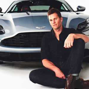 Tom Brady pitched a $211,995 luxury to show off his new deal with $570 million vehicle superpower