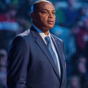 Legendary power forward Charles Barkley proved his post-retirement fitness by beating TNT's security guard in a race