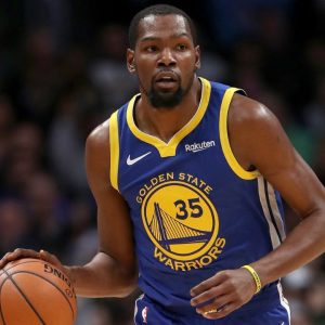 "You gotta double dip them, man!": Kevin Durant hilariously taught young Dubs fan the best way to eat Nachos