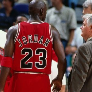 "Bench Michael Jordan!": Phil Jackson's assistant made the 1992 NBA final's winning decision