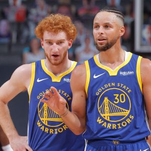 Former Warriors' Rookie Recalls How He Made Stephen Curry Spit Water On The Court After A Timeout