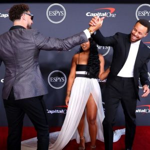 Klay Thompson called out Ayesha Curry and 'weirdo' Stephen Curry for About Last Night