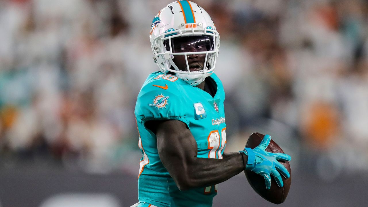 Angry Tyreek Hill Wants to Have a Man-to-Man conversation With The Bengals Coach Who Made Nasty Comments About Him