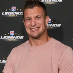 NFL World Bursts Into Laughter After Seeing Rob Gronkowski’s High School Yearbook